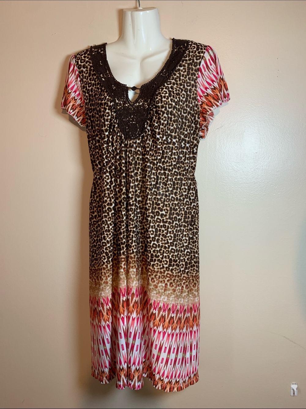 Leopard Print & Pink accent Short Sleeve Dress One World Medium